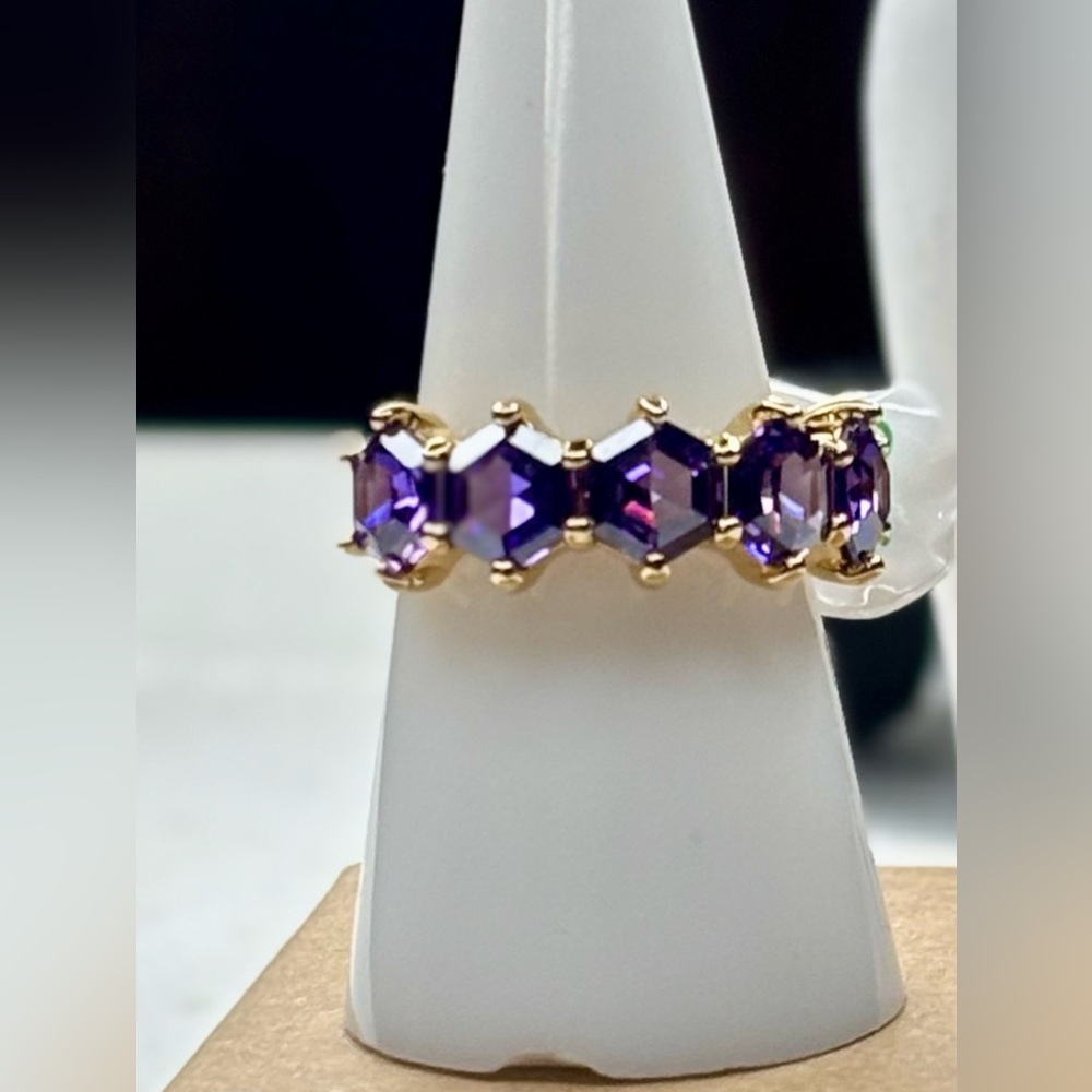 The Carlotta Ring